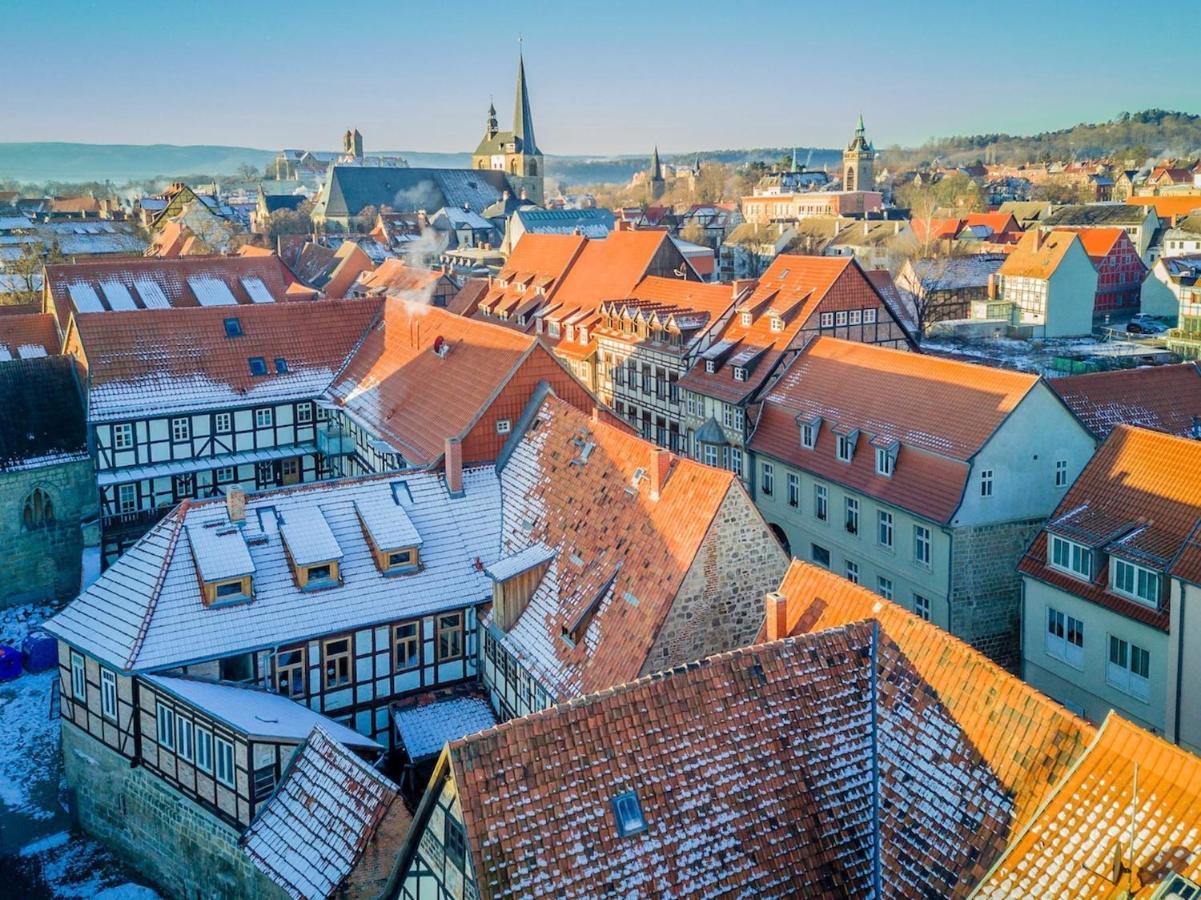 Himmlischer Hof Ferienwohnungen, Denkmal Anno 1477 * Quedlinburg