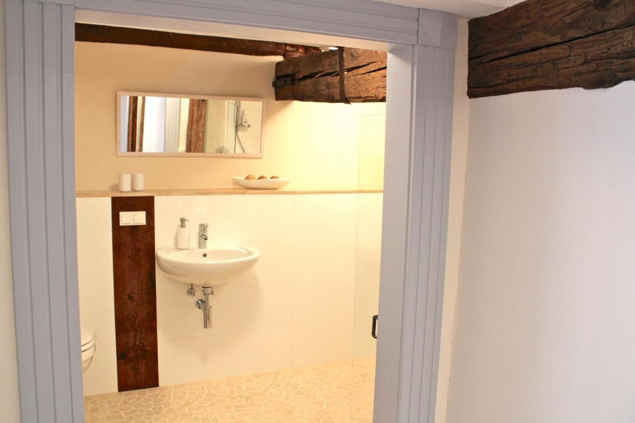 Apartment Himmlischer Hof Ferienwohnungen, Denkmal Anno 1477 *
